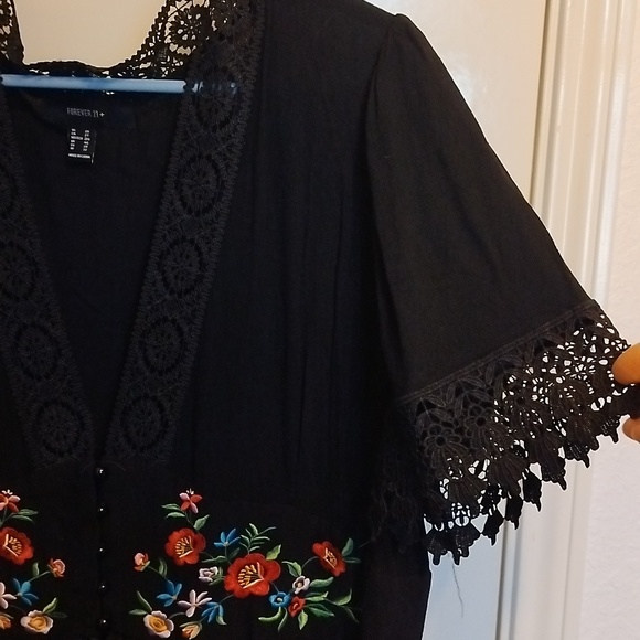 Black Cover Up from Forever 21 - Picture 3 of 9